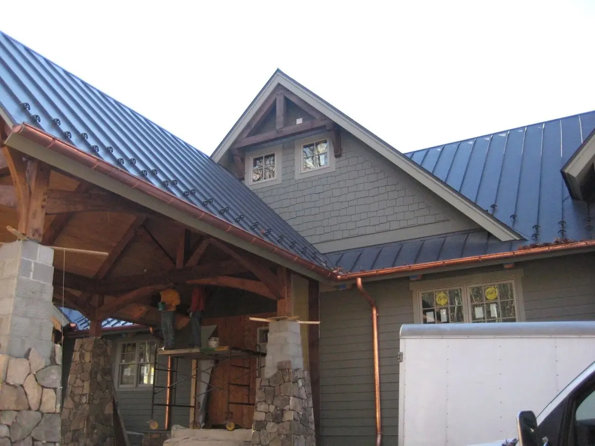 Craftsman Roofing team delivering quality roofing work in Naples